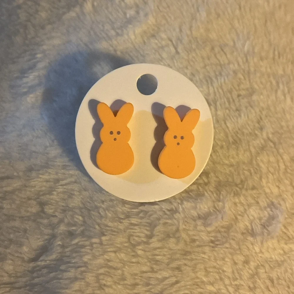 Easter Bunny Earrings, Pierced Earrings, Wooden, Peach, Orange​, NWOT​